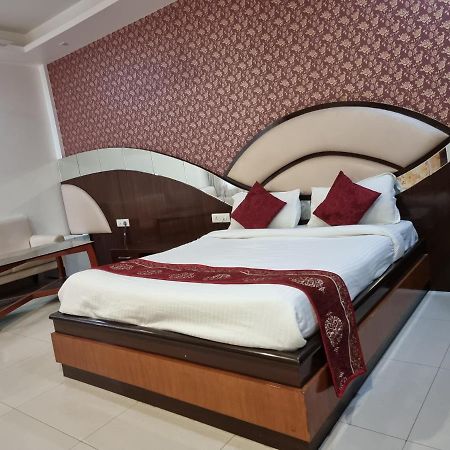 Hotel Vitthal International, Prayagraj Allāhābād Junction Exteriér fotografie