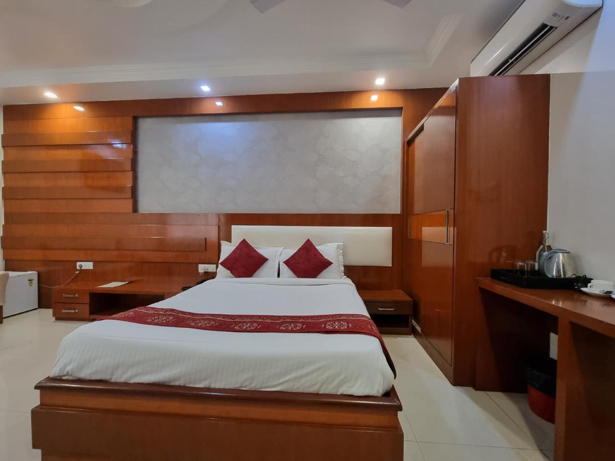 Hotel Vitthal International, Prayagraj Allāhābād Junction Exteriér fotografie